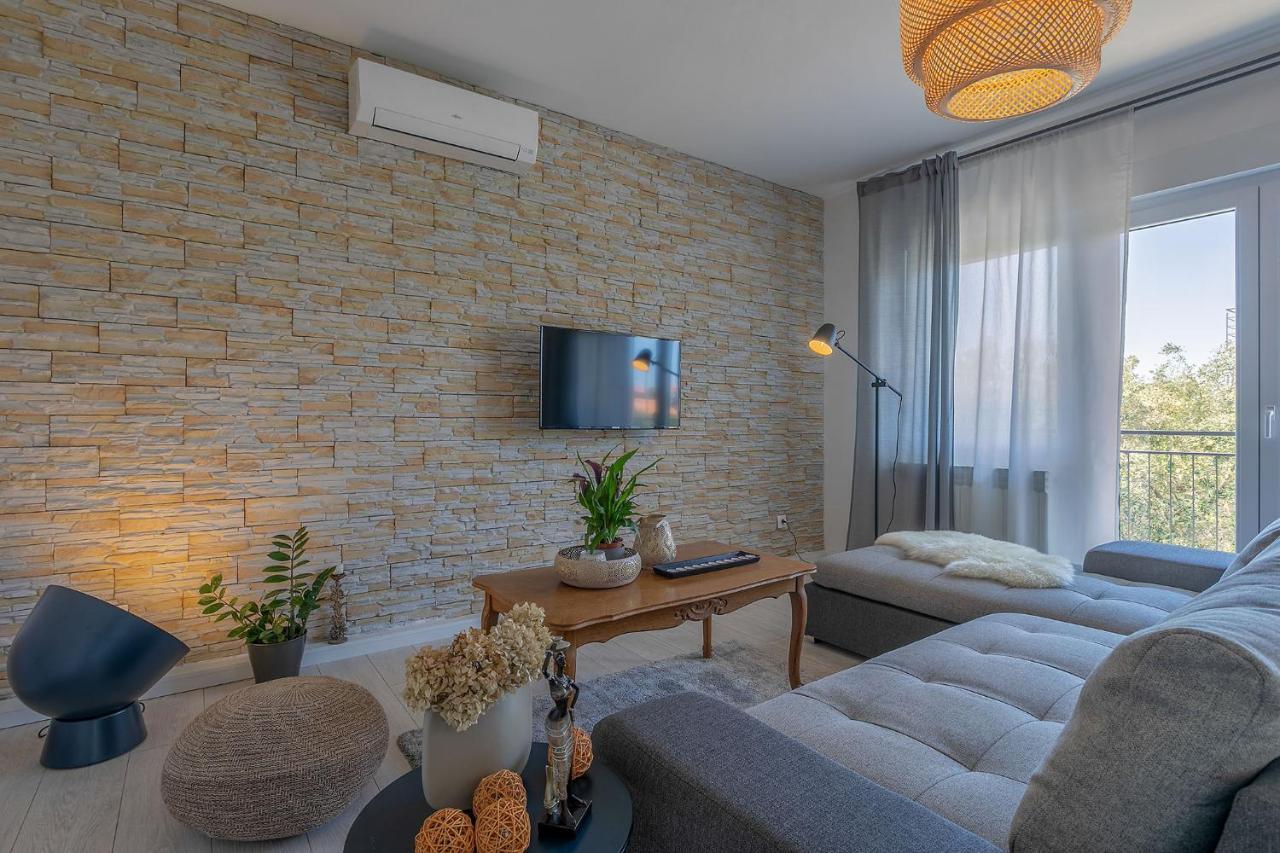 Premium 100M2 Sea View Apartment Liznjan Exterior photo